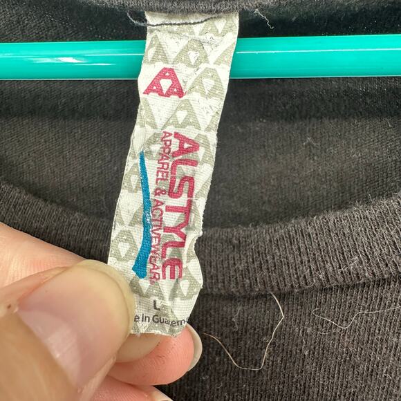 Alstyle Size Large Short Sleeve Crewneck T-Shirt Black Firefly Print‎ Activewear - Picture 4 of 4